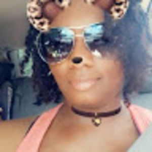 Meet your Posher, Monica